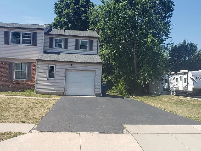 306 Cornell Rd — Photo 35