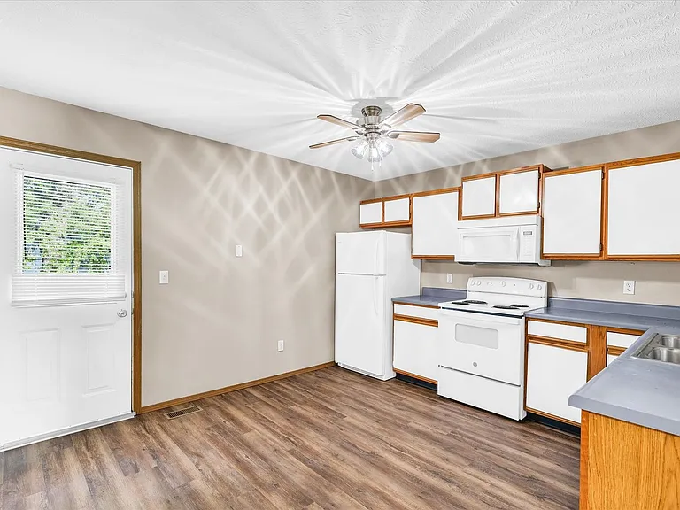 Hershey Clearwater Townhomes — Photo 18