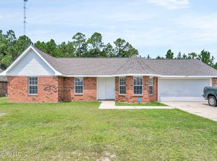 2213 Paula Cir, Ocean Springs, MS 39564