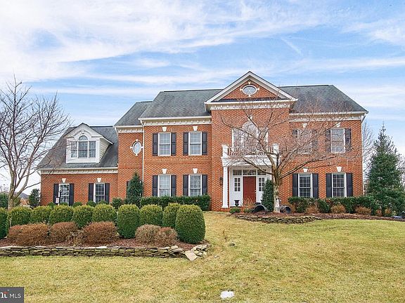 2nd image of 14495 Chamberry Cir