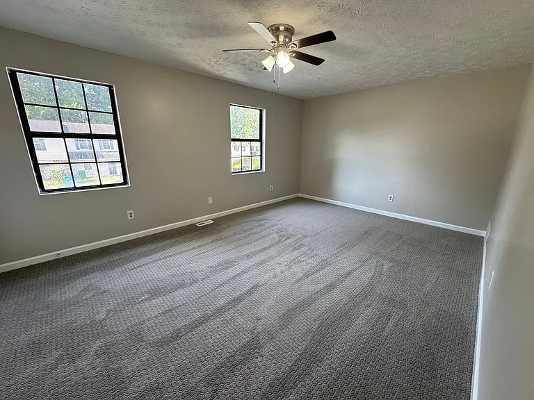2704 Greystone Pl — Photo 13