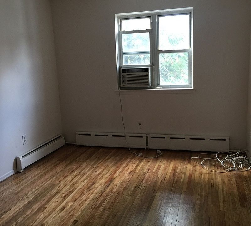 1st image of 2816 Astoria Blvd APT 3
