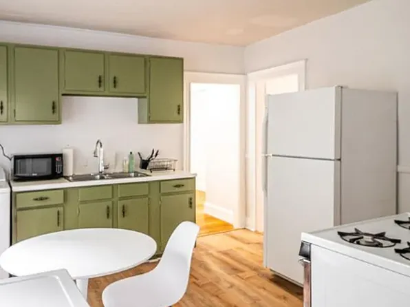 122 Hillside St, Roxbury Crossing, MA