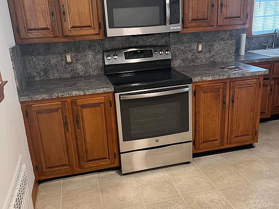 5th image of 201 Bancroft Ave Floor 2