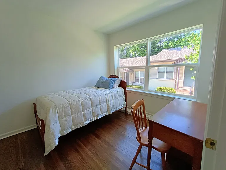 1312 S Quaker Ave — Photo 27