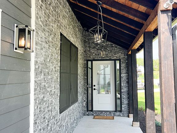 2nd image of 499 Bowers Ln