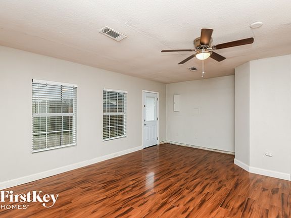 2nd image of 623 Blue Chalk Dr
