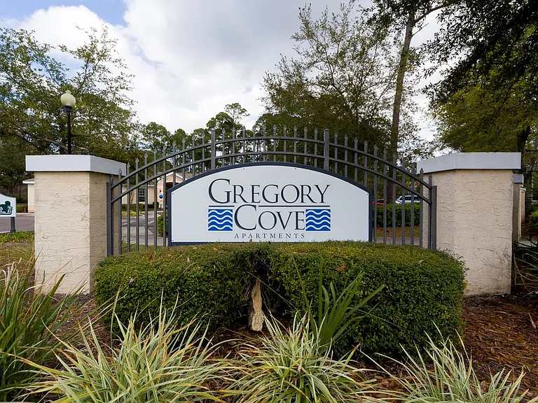 Welcome home to Gregory Cove in Jacksonville, FL