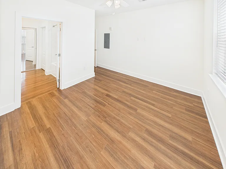 941 Champion Way #23-103 — Photo 6