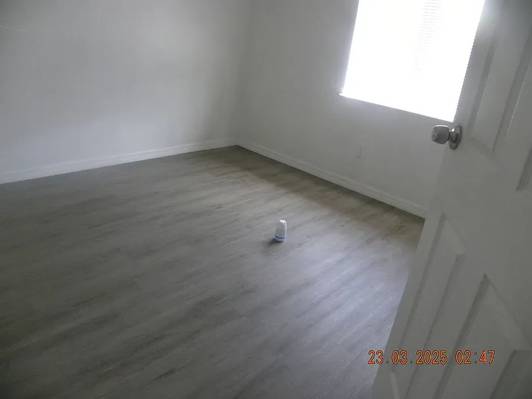 4966 Sanoma Vlg #D — Photo 25