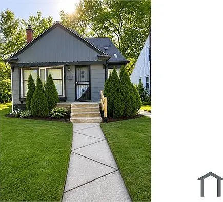18570 Vaughan St — Photo 1