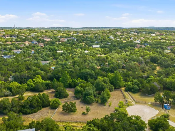 10400 Lake Park Dr, Dripping Springs, TX 78620