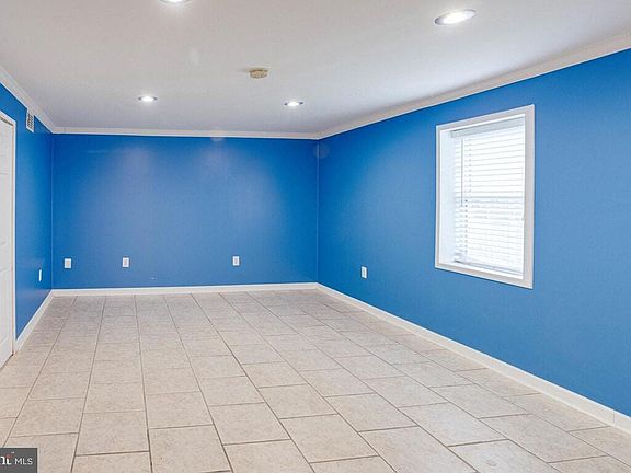 4th image of 2 Cromwell Ct #Basement
