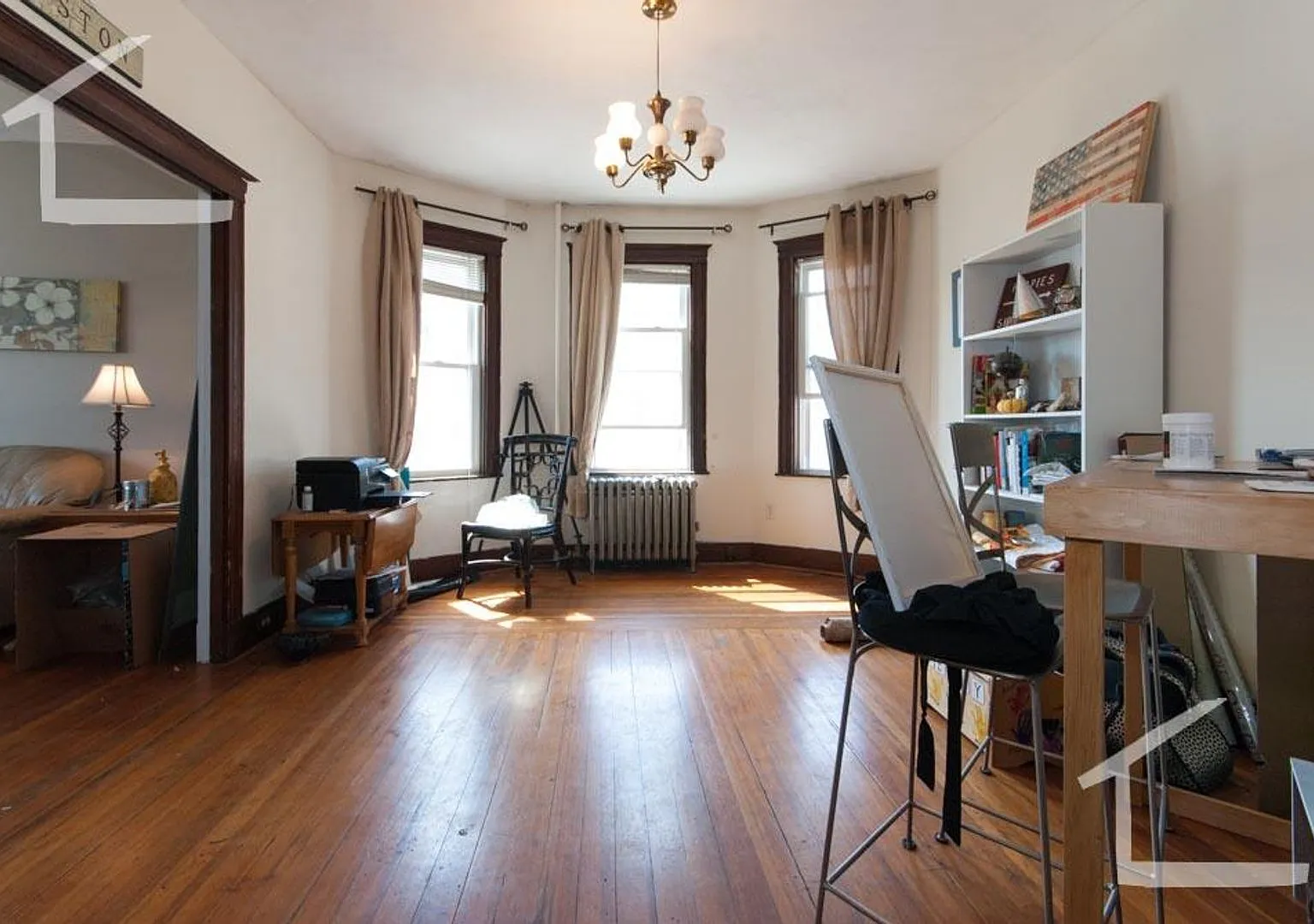 Huge 4 bed in Oak Square — Photo 1