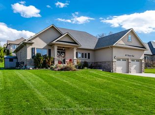 40 Wendat Trl, Springwater, ON L9X0V4