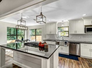 4820 Inverness Dr, Tyler, TX 75703