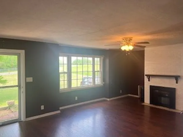 1338 Blue Spring Rd, Winchester, TN 37324