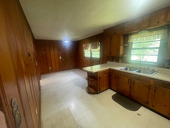 5th image of 307 Nabors Dr
