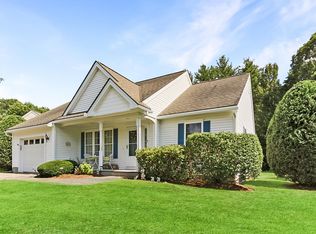 2 Westchester Ct, Hudson, NH 03051
