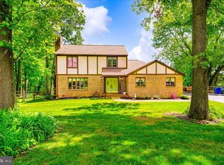 498 Oakwood Rd, New Freedom, PA 17349