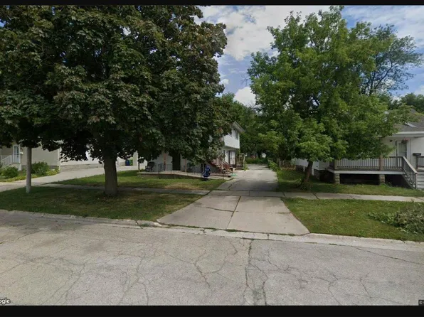 521 S Oakland Ave #A, Green Bay, WI 54303