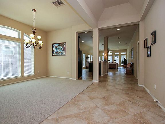4th image of 29027 Erica Lee Ct