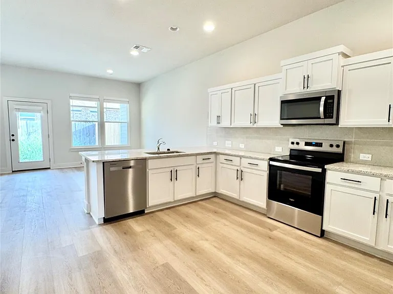 108 Zayd Ct #B — Photo 8