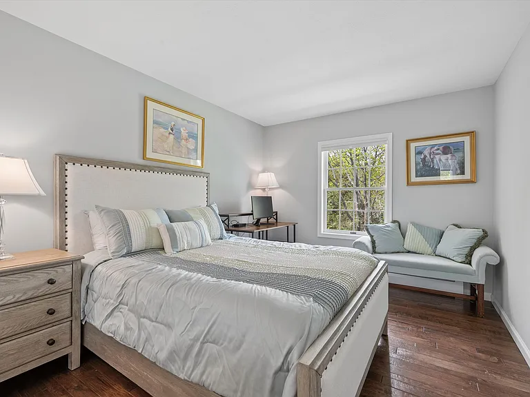 2 Tracy Dr — Photo 21
