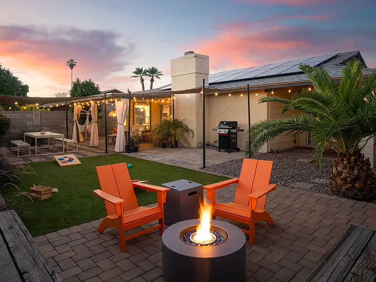 3911 E Dahlia Dr — Photo 1