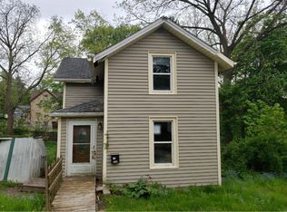 64 Rochester St, Warsaw, NY 14569