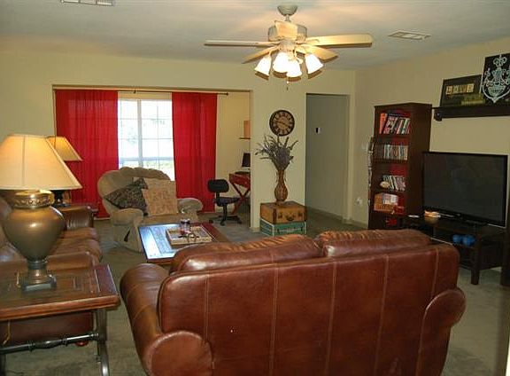 4th image of 103 Lakeview Cir