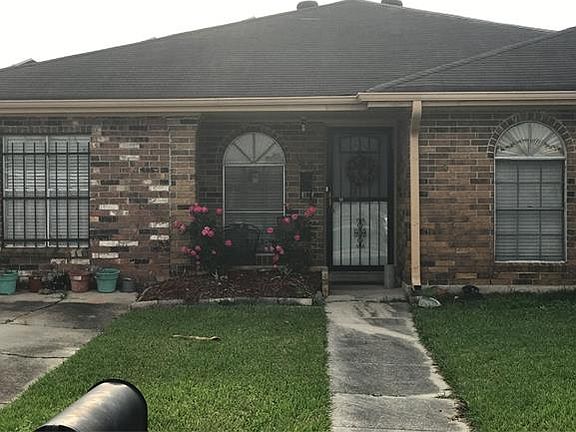 3rd image of 4834 Corsica Pl