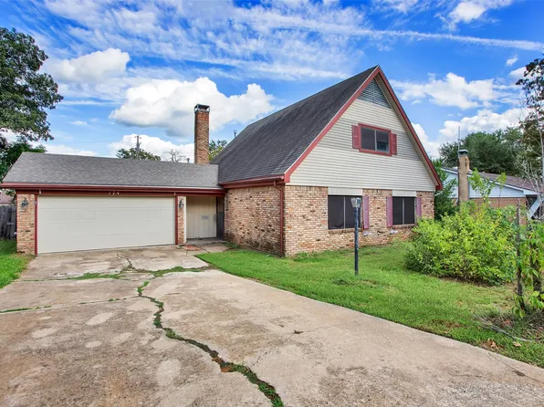 174 Circle Dr, Denison, TX 75021