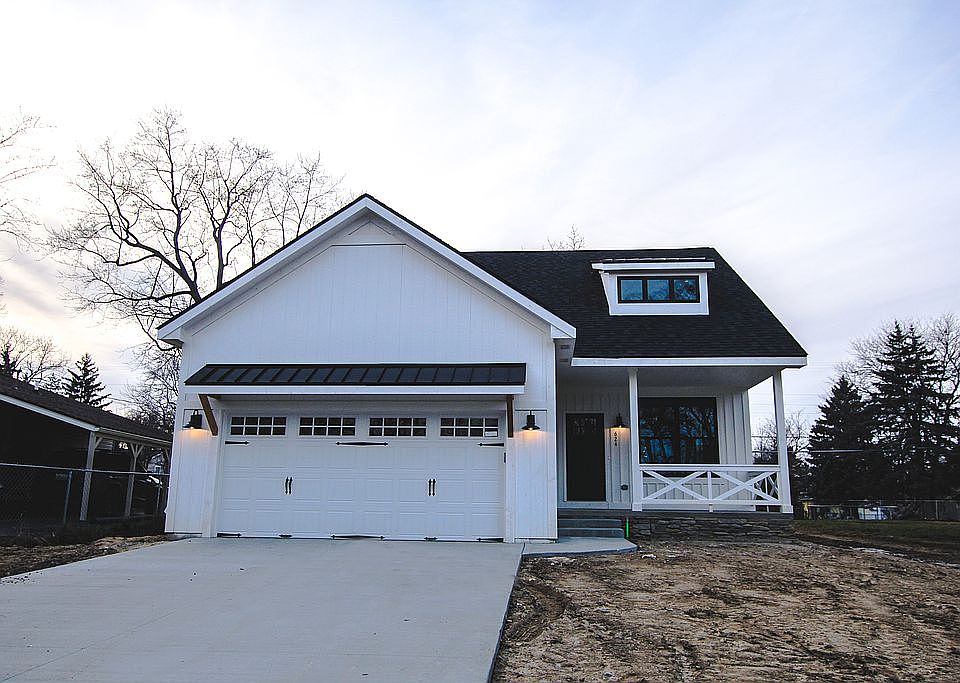 1st image of 624 S Winding Dr