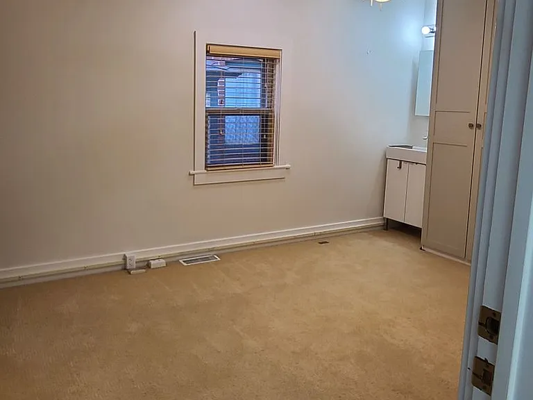 1519 W Hays St — Photo 24