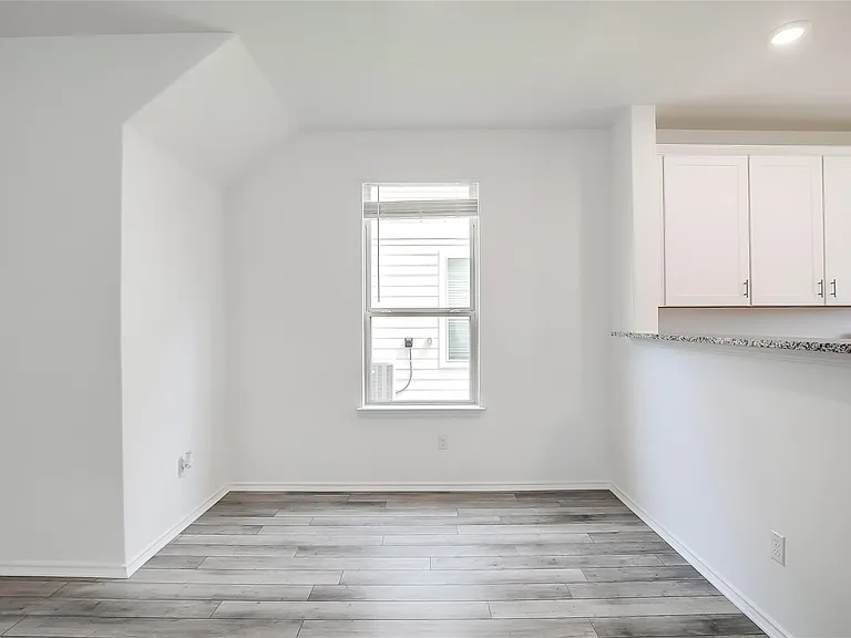 812 Black Alder St — Photo 22