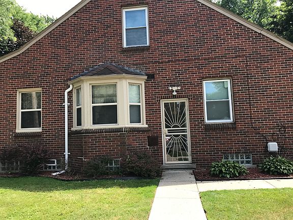 2nd image of 14651 Faust Ave