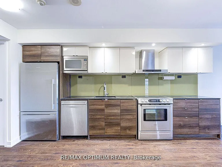 121 McMahon Dr #1817 — Photo 8