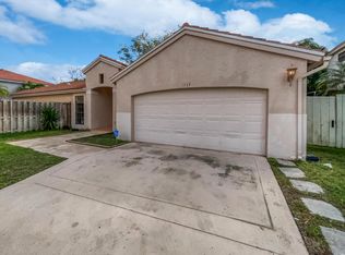 1733 Shoreside Cir, Wellington, FL 33414