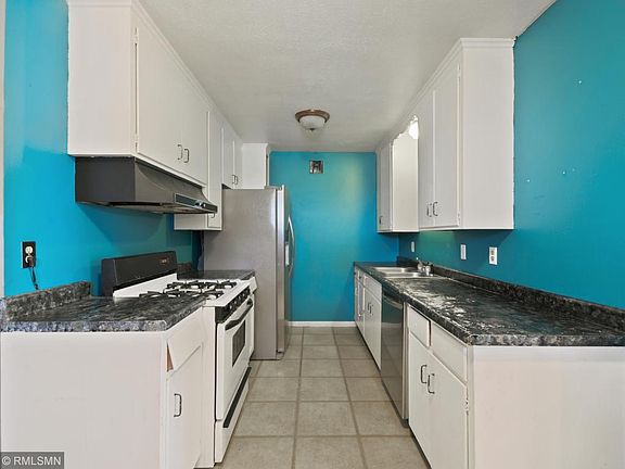 3rd image of 374 105th Ave NE