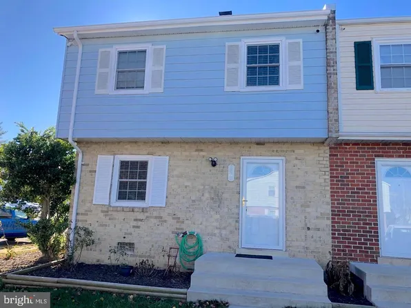 2462 Kilpatrick Pl, Dumfries, VA 22026