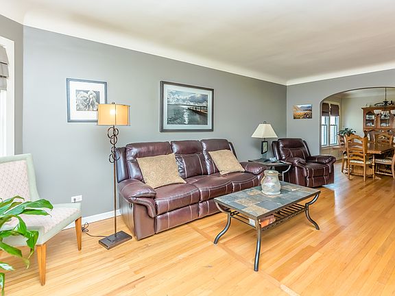 4th image of 5540 N Marmora Ave