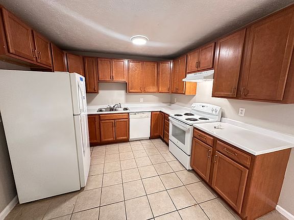 3rd image of 324 Haymarket Ln #326