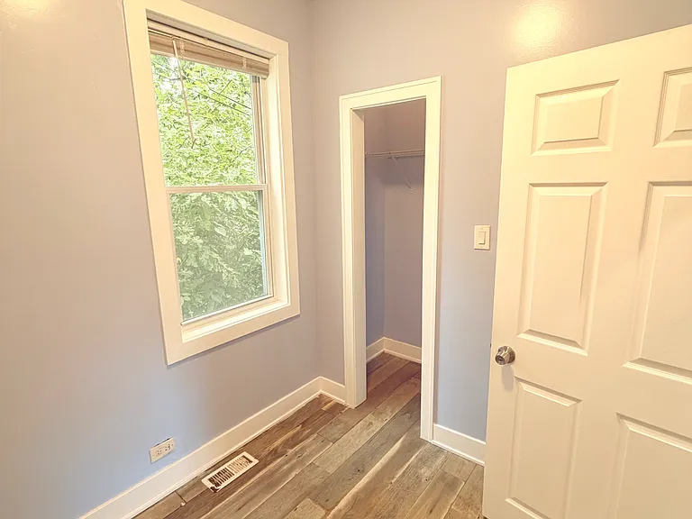 6508 S Carpenter St #3 — Photo 4