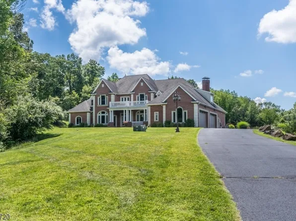 32 Violet Trl, Lafayette Twp., NJ 07848