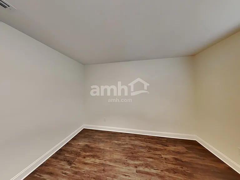 15712 Thomas Rd — Photo 30
