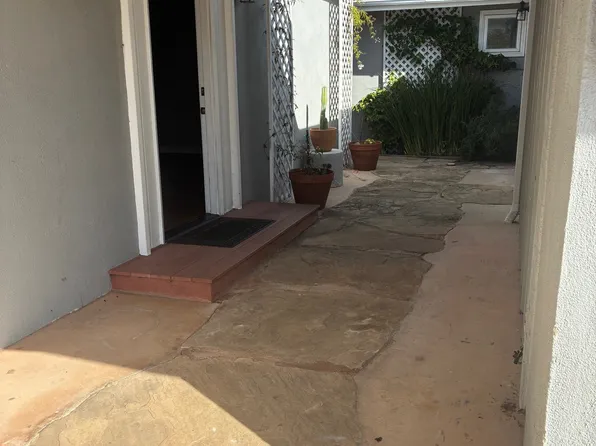 4118 San Martin Way #B, Santa Barbara, CA 93110