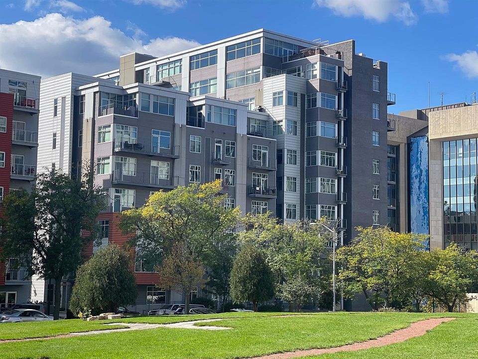 1st image of 309 W Washington Ave Unit 603