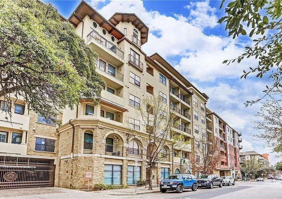 2505 San Gabriel St #308