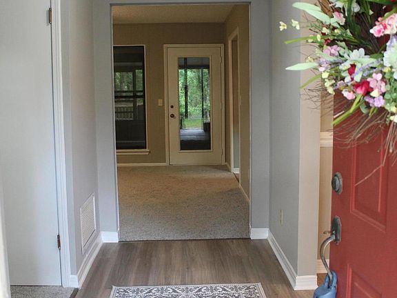 5th image of 4204 Honeysuckle Cir